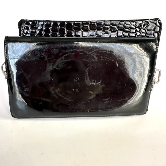 💯 CHANEL CC Black Patent Leather Wallet on Chain w/ auth cert - Picture 2 of 14